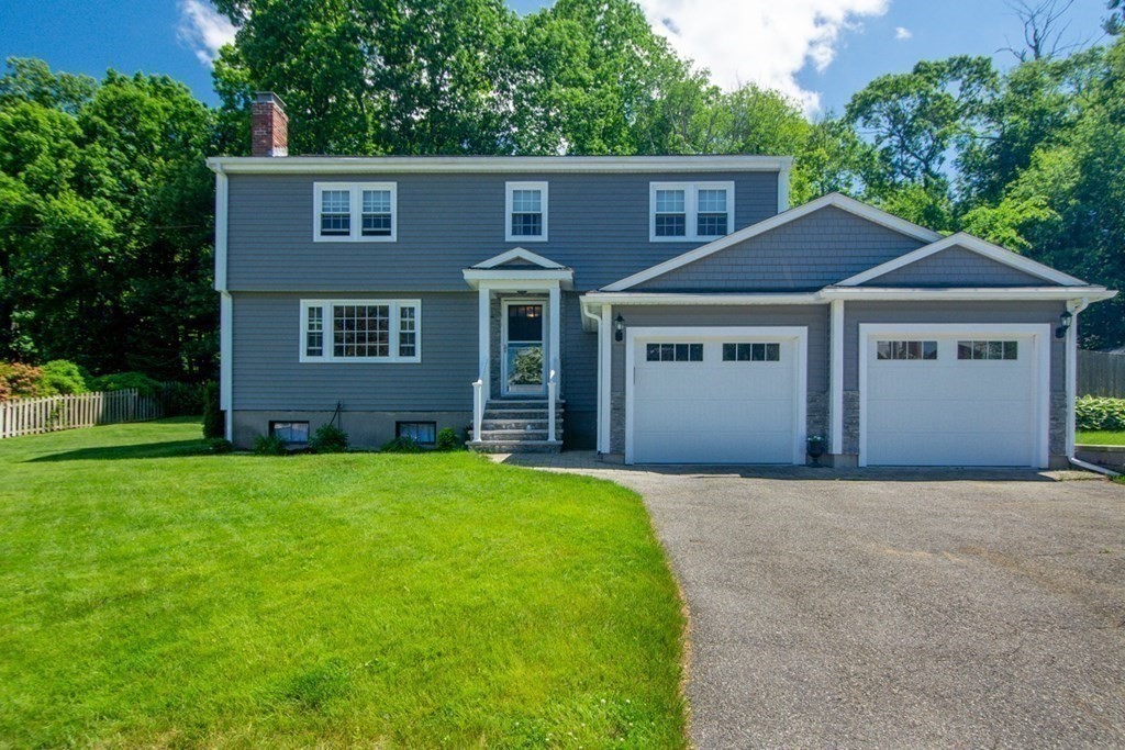 9 Canterbury Road Woburn, MA 01801 - Photo 1 of 28 Gallery Image 1