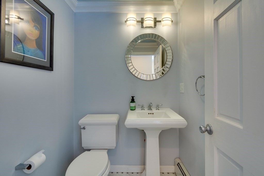 9 Canterbury Road Woburn, MA 01801 - Photo 11 of 28 Gallery Image 11