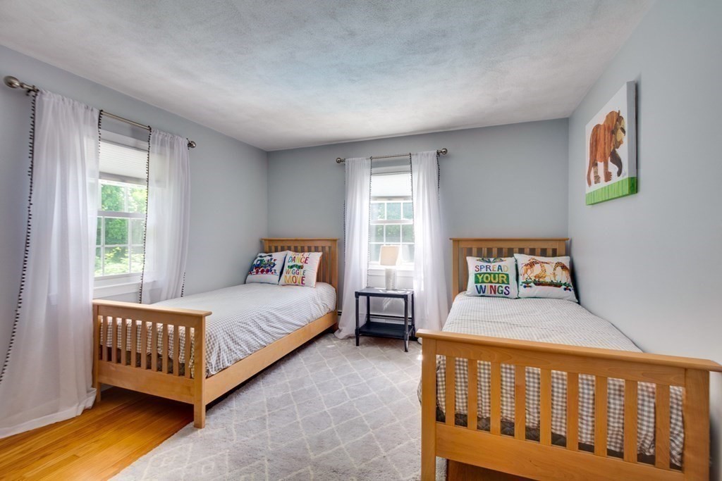 9 Canterbury Road Woburn, MA 01801 - Photo 16 of 28 Gallery Image 16