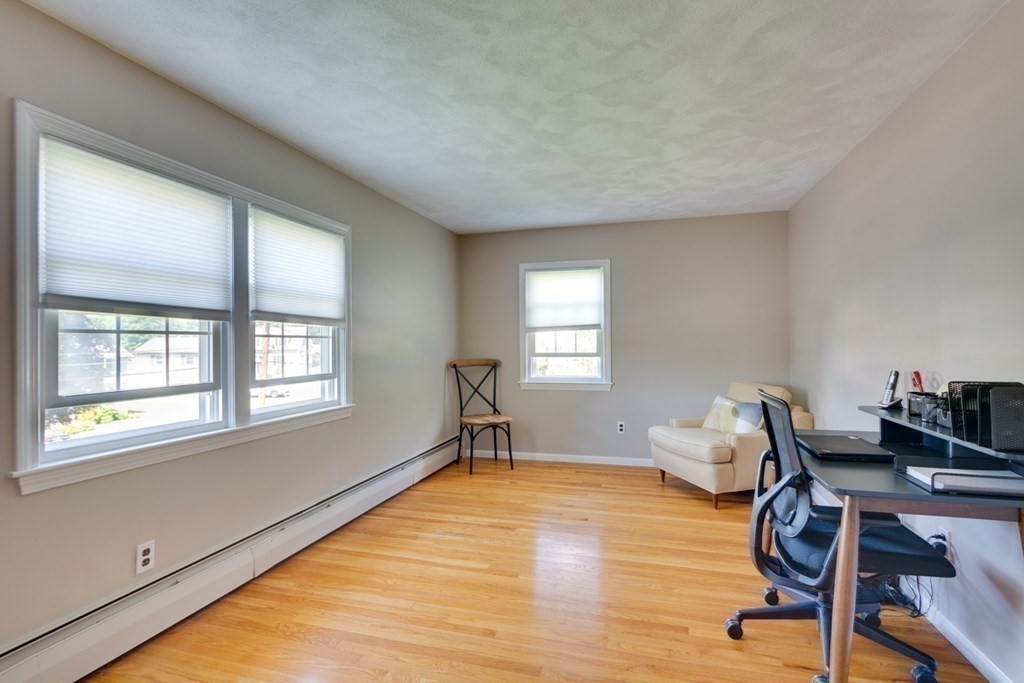 9 Canterbury Road Woburn, MA 01801 - Photo 17 of 28 Gallery Image 17