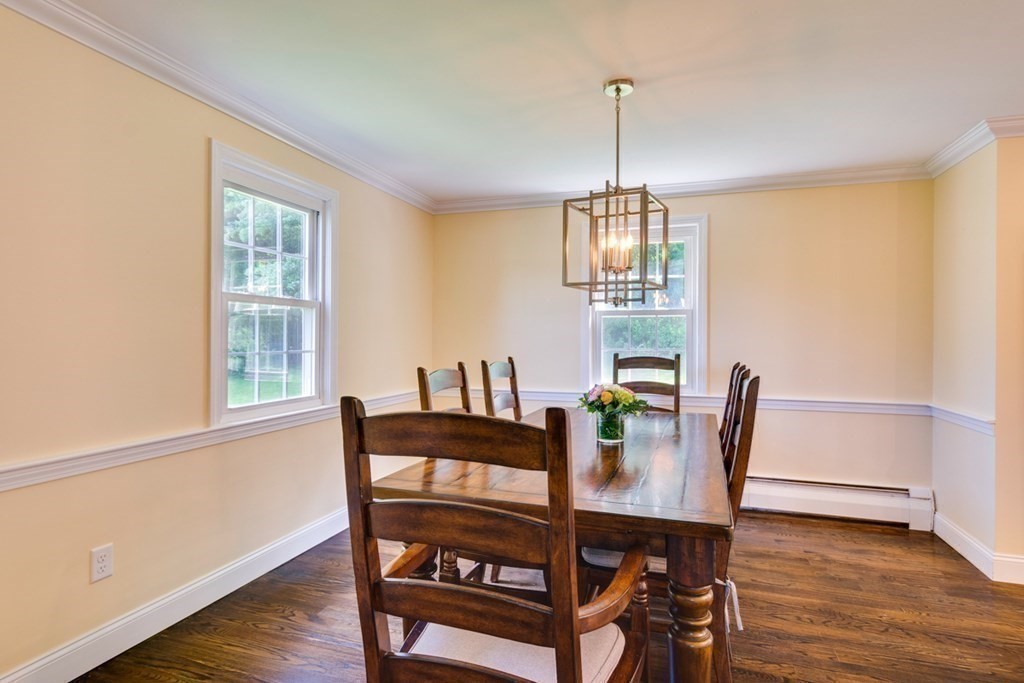 9 Canterbury Road Woburn, MA 01801 - Photo 9 of 28 Gallery Image 9