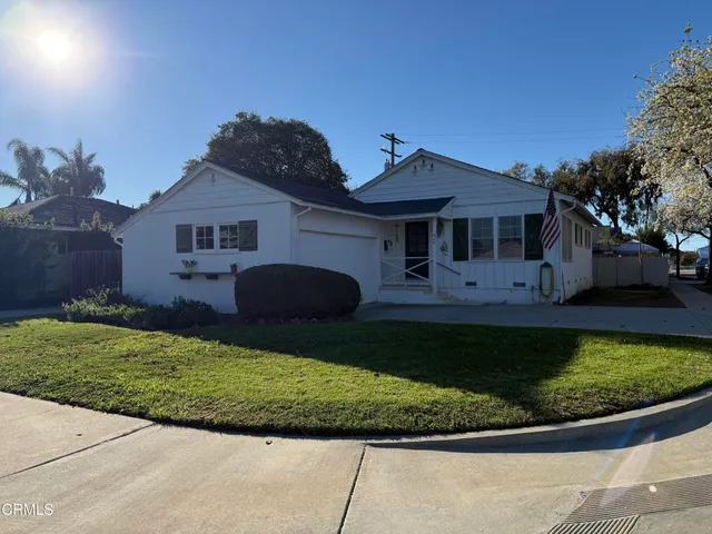 $899,000 | 519 Emma Avenue, Ventura, CA 93003