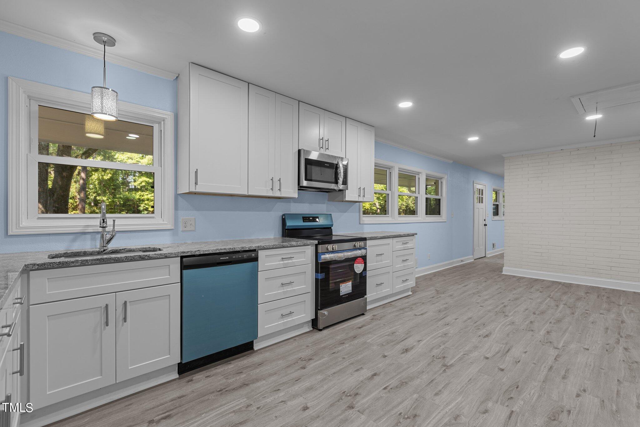 1302 Buffaloe Road Garner, NC 27529 - Photo 4 of 23 18-web-or-mls-IMGL7558