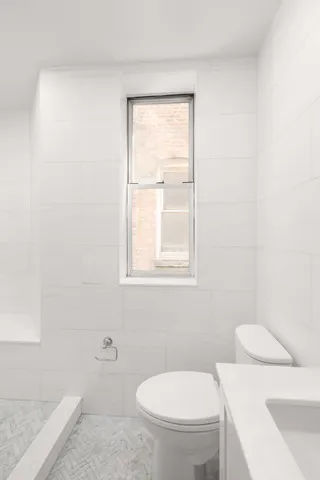 $1,150,000 | 327 West 11th Street, Unit 4E | West Village