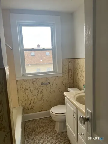 $1,000 | 195 Helen Street, Unit 3, Hamden, CT 06514