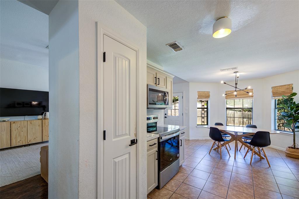 1606 North Mcdonald Avenue, Unit B Decatur, TX 76234 - Photo 8 of 25