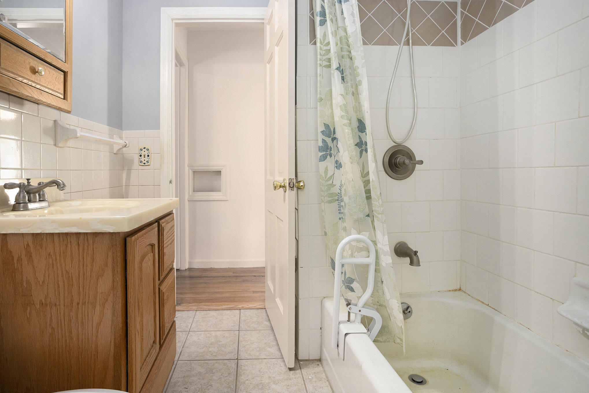 557 Ely Street Allegan, MI 49010 - Photo 7 of 18 010__mg_4436_752