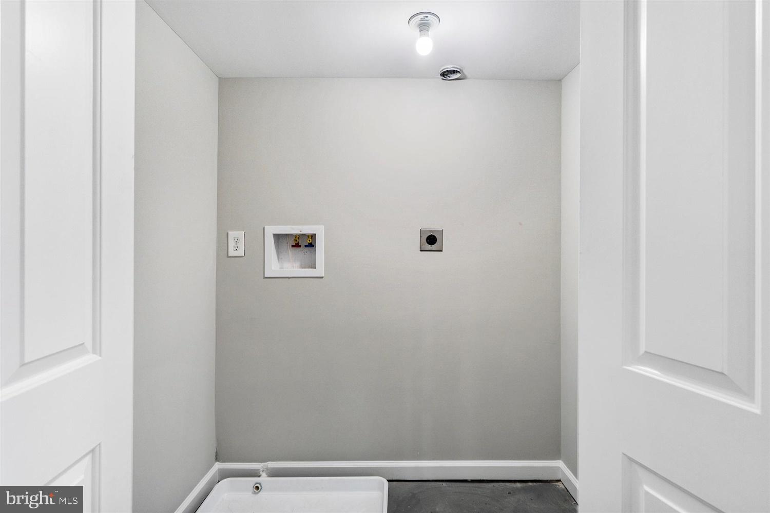 4528 Manorview Road Baltimore, MD 21229 - Photo 17 of 25 Gallery Image 17