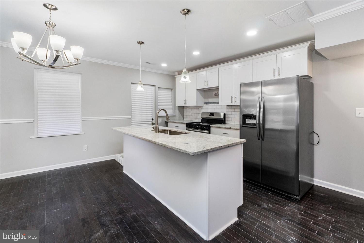 4528 Manorview Road Baltimore, MD 21229 - Photo 3 of 25 Gallery Image 3