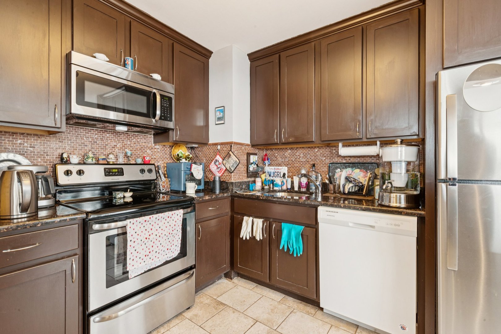 6171 North Sheridan Road, Unit 2601 Chicago, IL 60660 - Photo 13 of 31