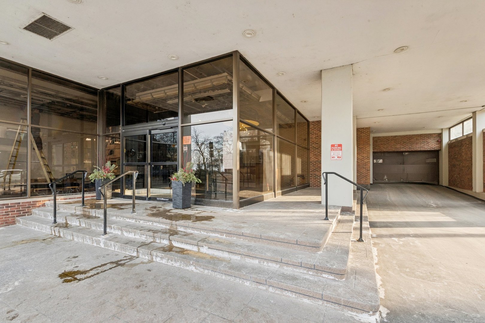 6171 North Sheridan Road, Unit 2601 Chicago, IL 60660 - Photo 2 of 31