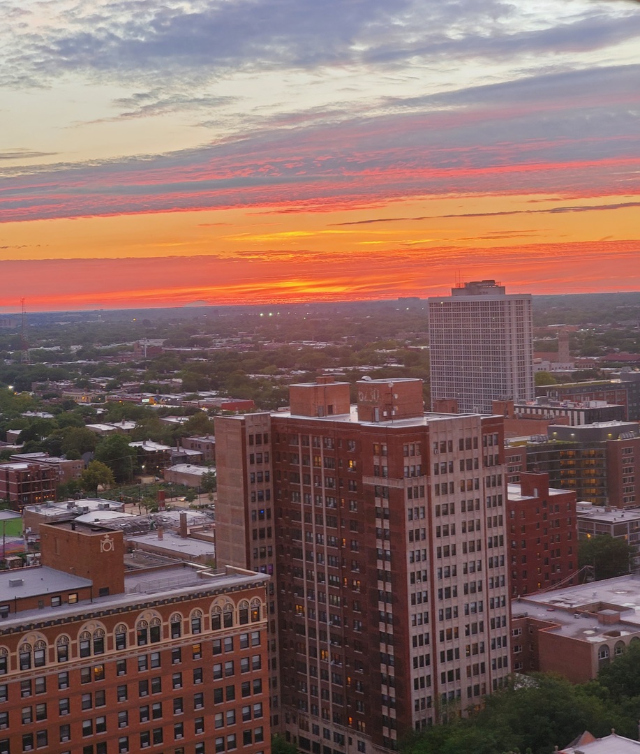 6171 North Sheridan Road, Unit 2601 Chicago, IL 60660 - Photo 28 of 31