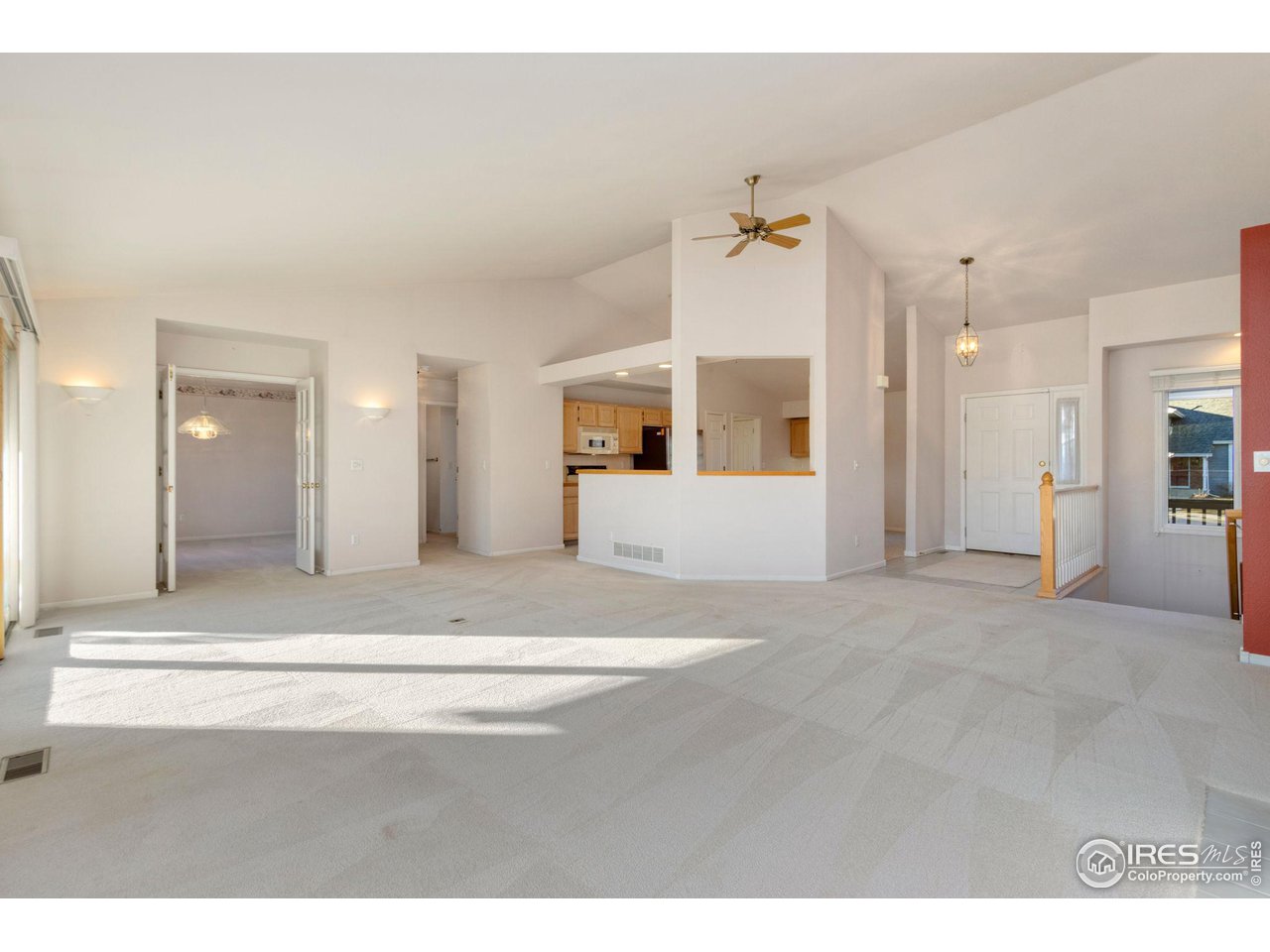2607 Bison Road Fort Collins, CO 80525 - Photo 6 of 27 Living Room
