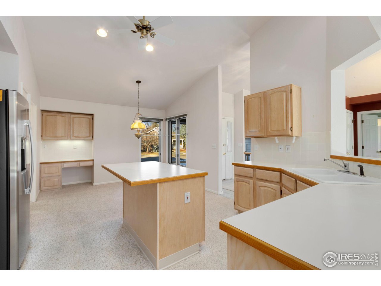2607 Bison Road Fort Collins, CO 80525 - Photo 9 of 27 Kitchen