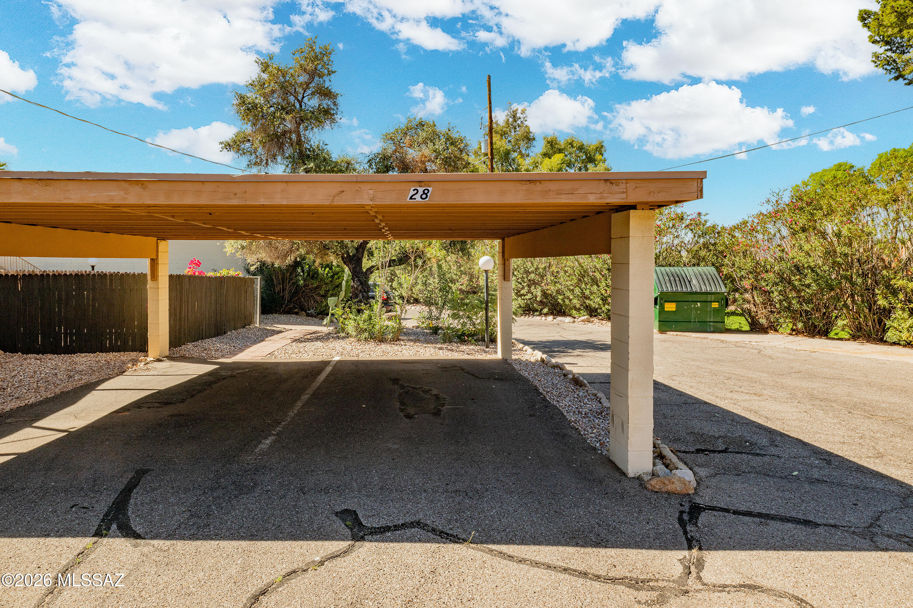 5901 North Oracle Road, Unit 28 Tucson, AZ 85704 - Photo 5 of 30 5901 Oracle 28 (4)
