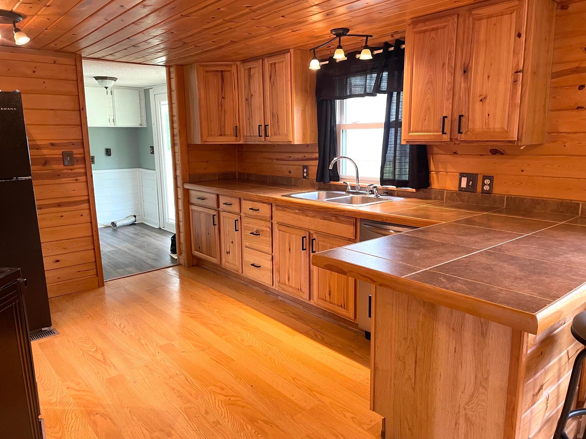 15351 Berry Road Logan, OH 43138 - Photo 10 of 57