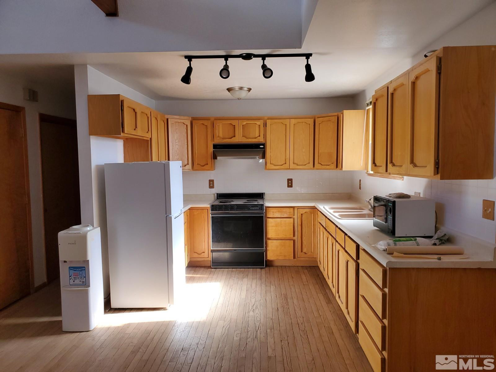 690 J Street Hawthorne, NV 89415 - Photo 2 of 19 Photo 2