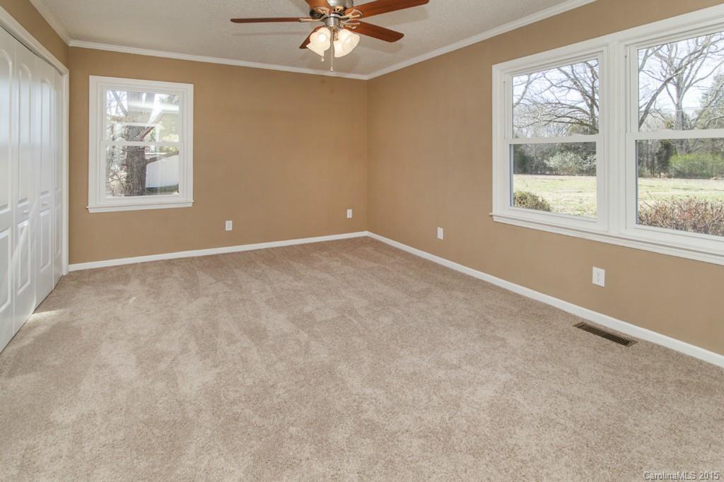 2356 Southbend Road Clover, SC 29710 - Photo 15 of 19 Gallery Image 15