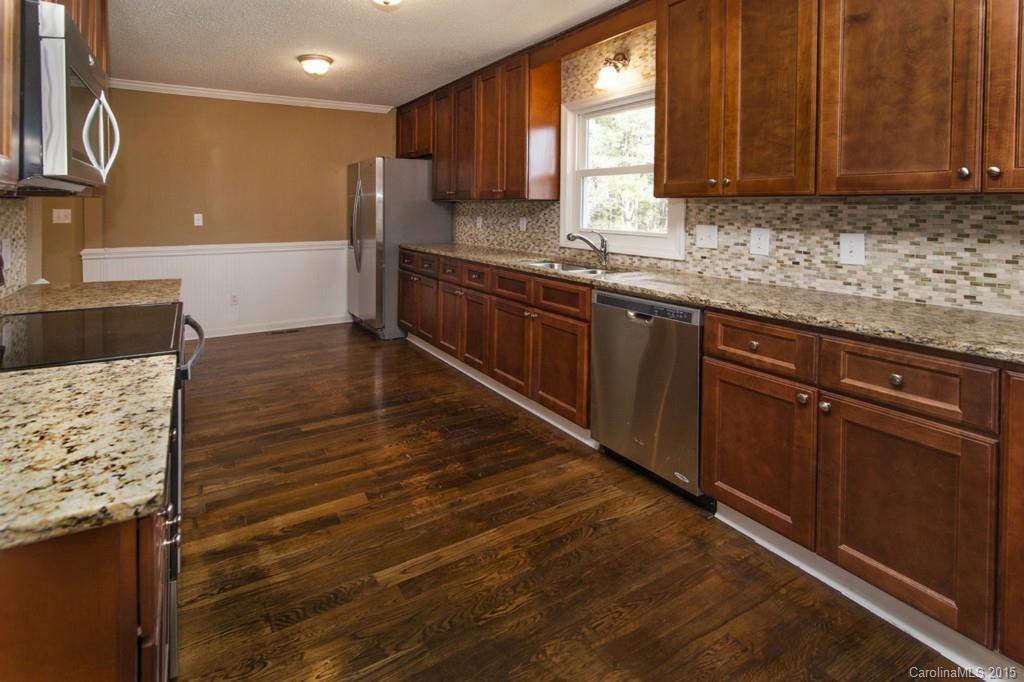 2356 Southbend Road Clover, SC 29710 - Photo 6 of 19 Gallery Image 6