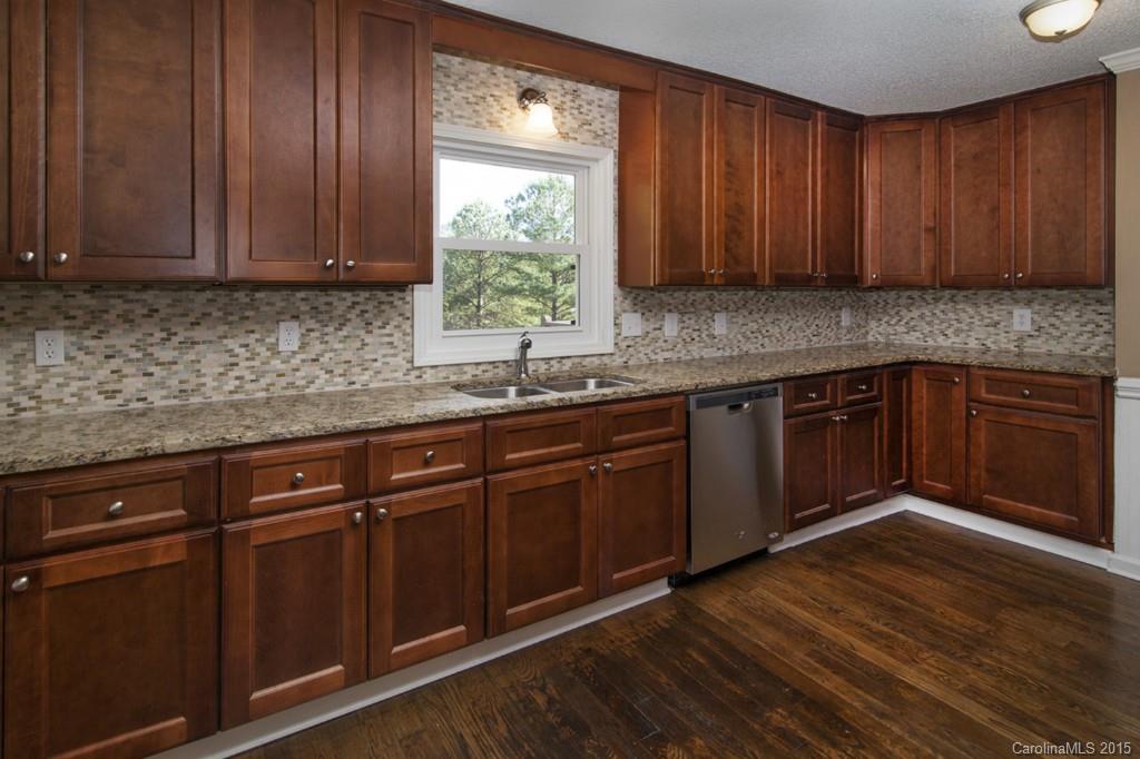 2356 Southbend Road Clover, SC 29710 - Photo 7 of 19 Gallery Image 7