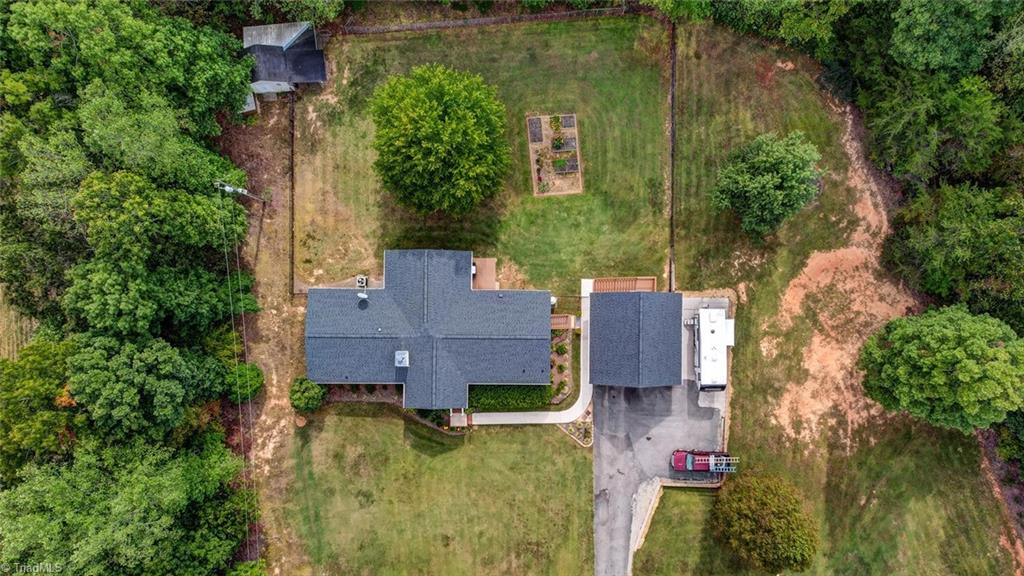 390 Dix Road Ruffin, NC 27326 - Photo 8 of 40