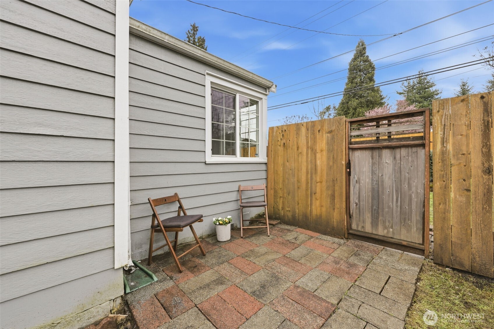 317 Southwest 124th Street Seattle, WA 98146 - Photo 15 of 26