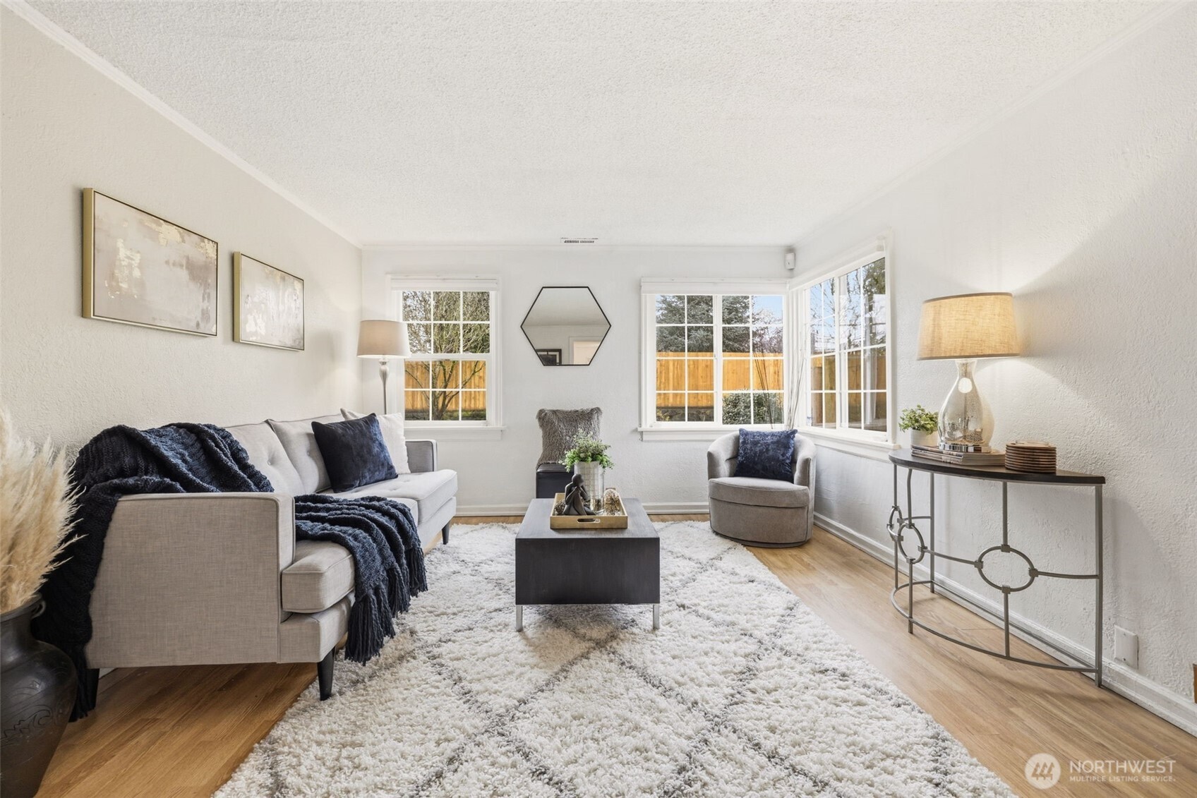 317 Southwest 124th Street Seattle, WA 98146 - Photo 5 of 26