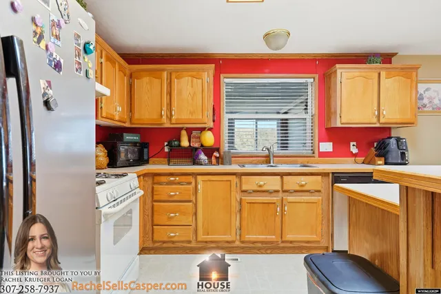 $315,000 | 4935 Bel Vista Drive, Bar Nunn, WY 82601