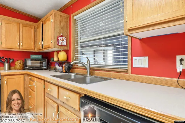 $315,000 | 4935 Bel Vista Drive, Bar Nunn, WY 82601