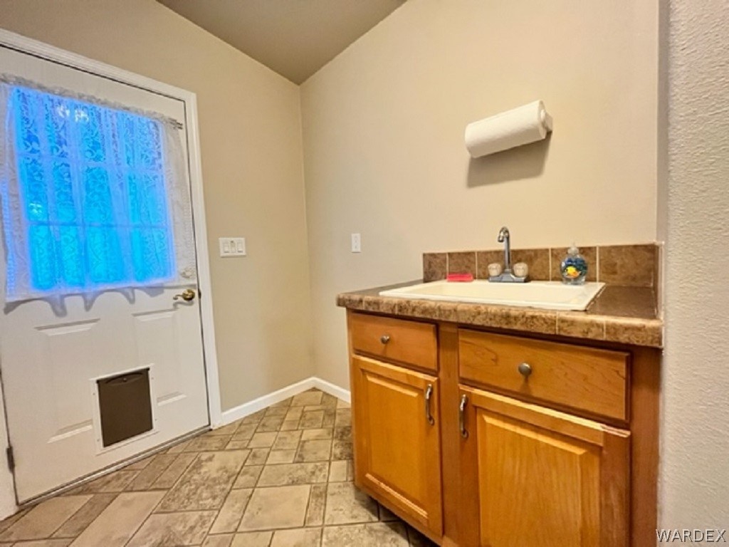 4200 North Shadow Road Kingman, AZ 86409 - Photo 16 of 48 Gallery Image 16
