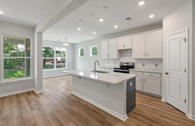 $389,990 | 351 Blue Oak Drive, Moncks Corner, SC 29461