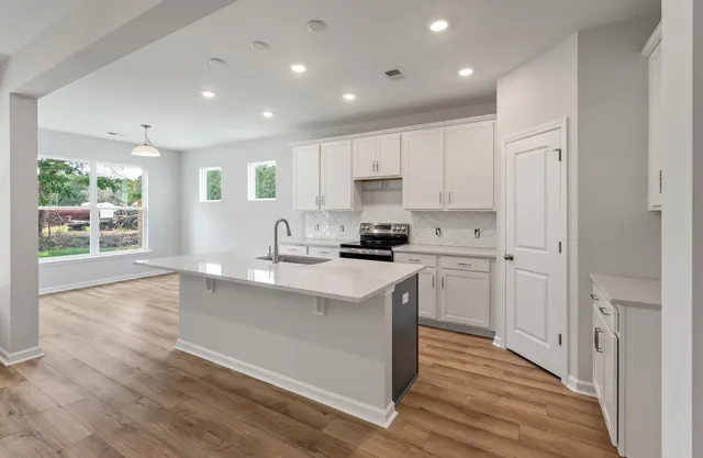 $389,990 | 351 Blue Oak Drive, Moncks Corner, SC 29461