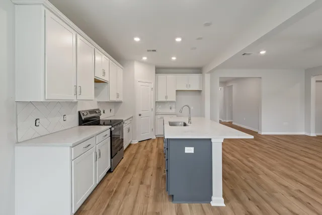 $389,990 | 351 Blue Oak Drive, Moncks Corner, SC 29461