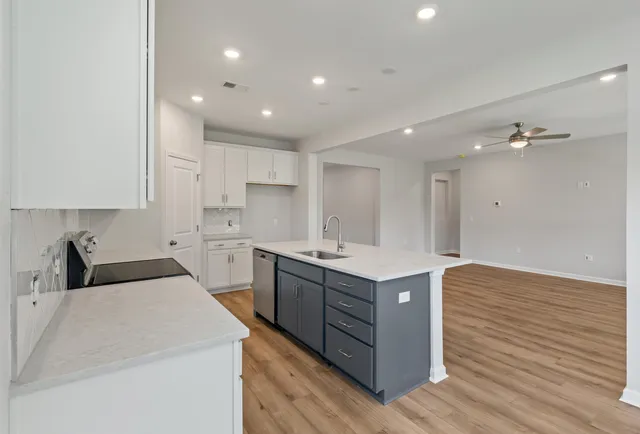 $389,990 | 351 Blue Oak Drive, Moncks Corner, SC 29461