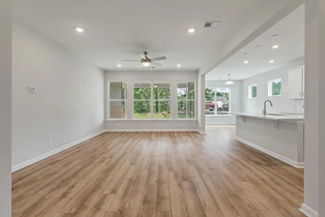 $389,990 | 351 Blue Oak Drive, Moncks Corner, SC 29461