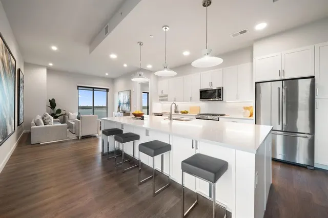 $8,945 | 3111 Sunset Boulevard, Unit 1422, Flower Mound, TX 75022