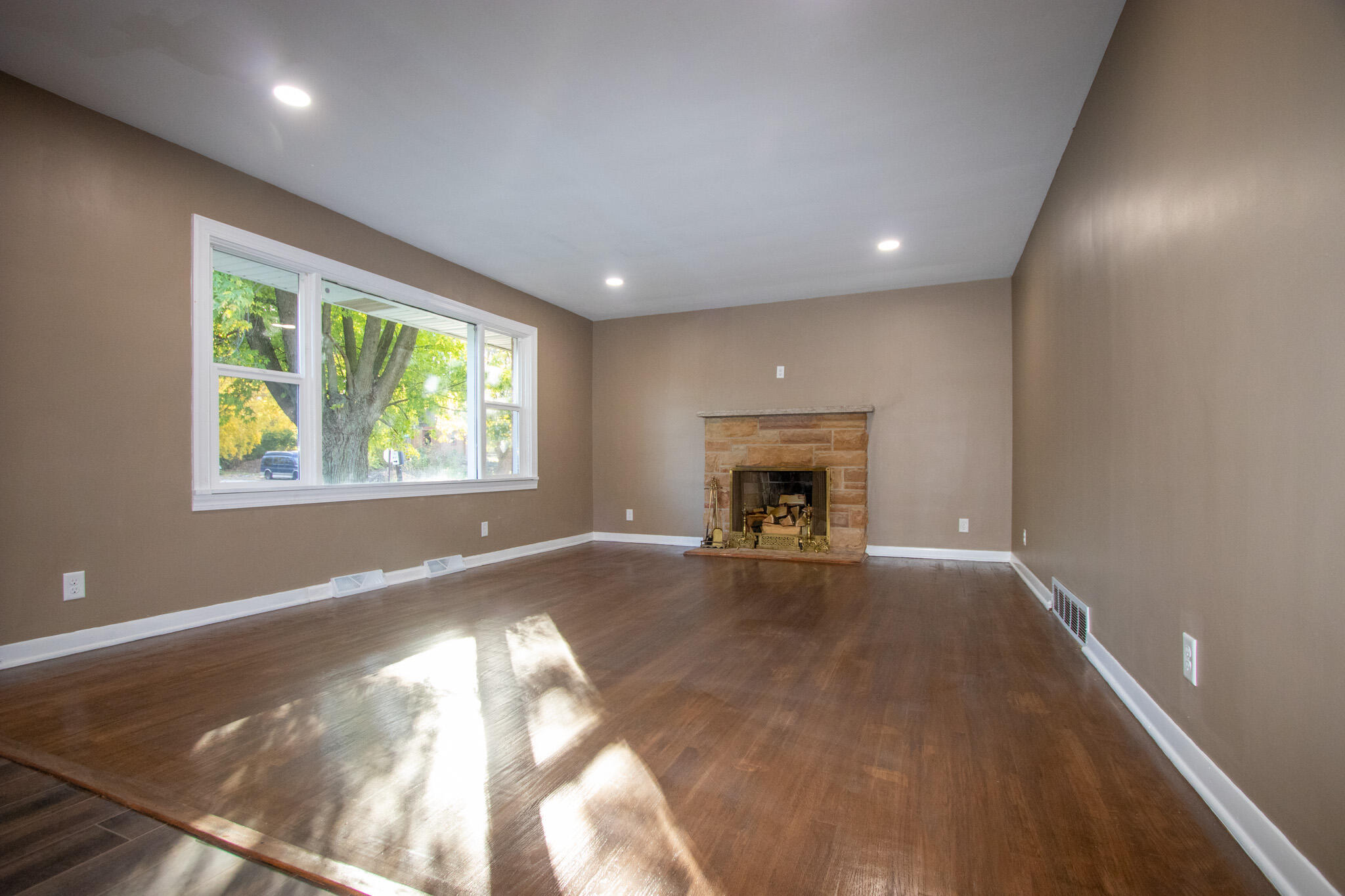 4838 West 6th Avenue Gary, IN 46406 - Photo 11 of 26 2048x1365