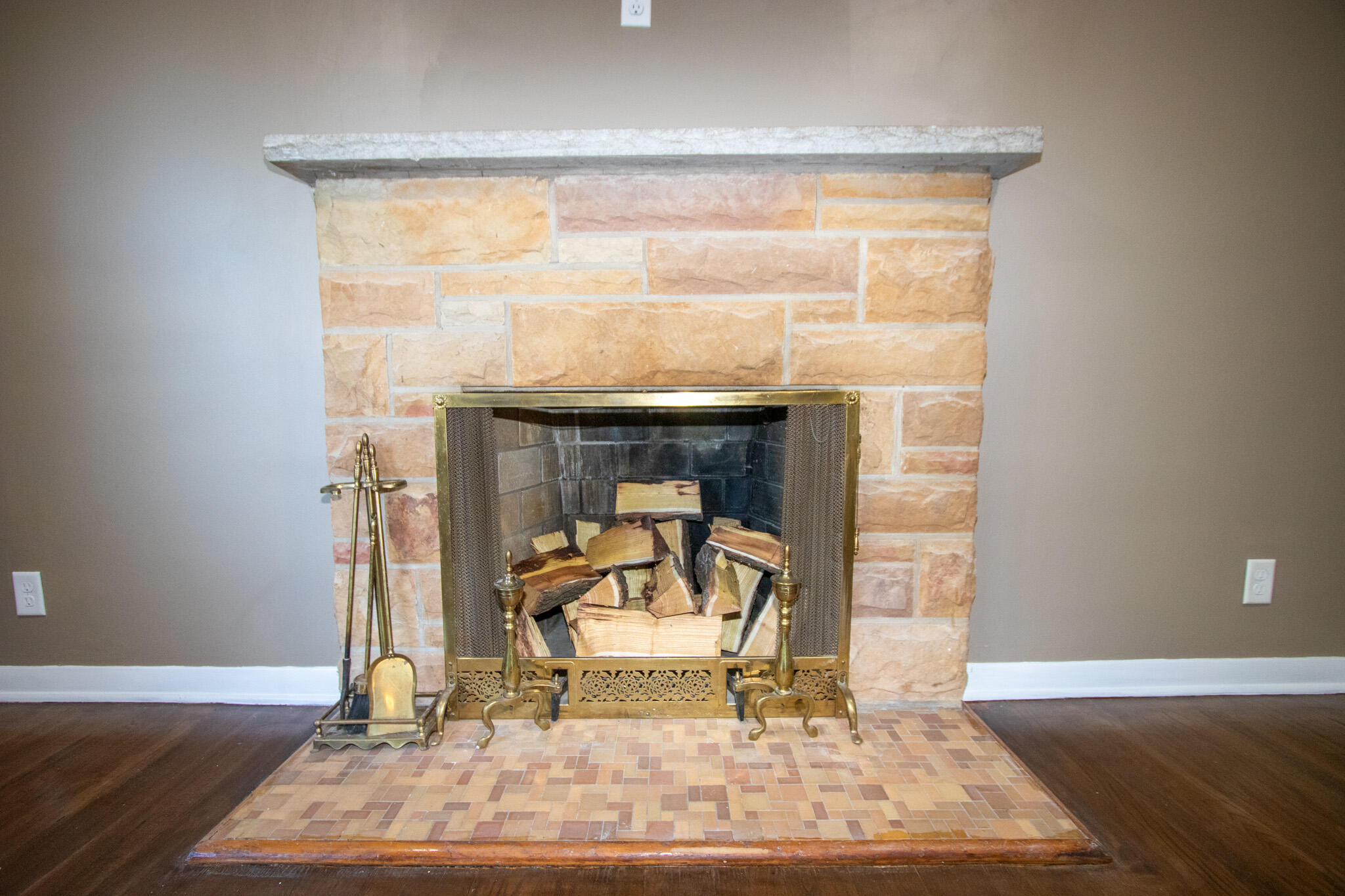 4838 West 6th Avenue Gary, IN 46406 - Photo 12 of 26 2048x1365