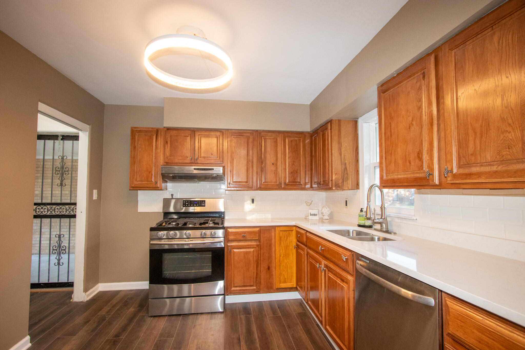 4838 West 6th Avenue Gary, IN 46406 - Photo 8 of 26 2048x1365