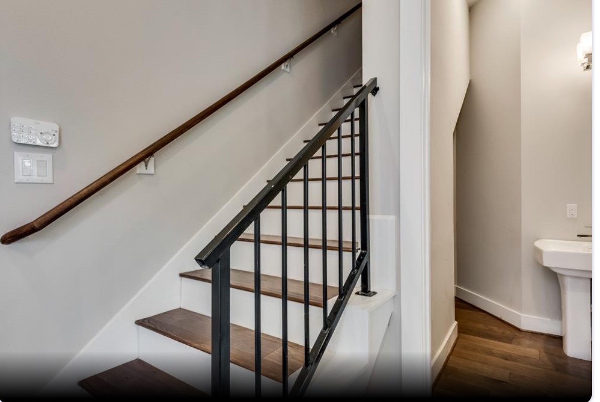 3514 Bastrop Street Houston, TX 77004 - Photo 7 of 11 a view of entryway