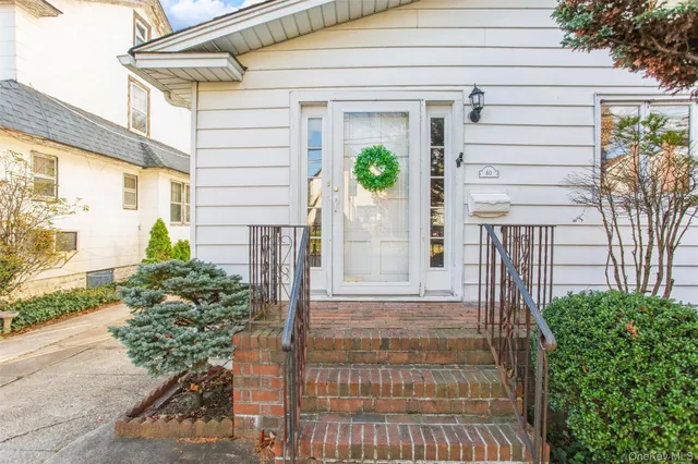 a view of a entryway front of house