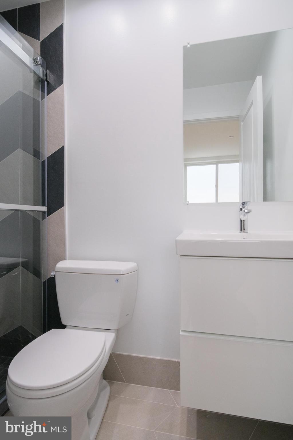 116 17th Street Southeast, Unit 2 Washington, DC 20003 - Photo 28 of 47 Gallery Image 28