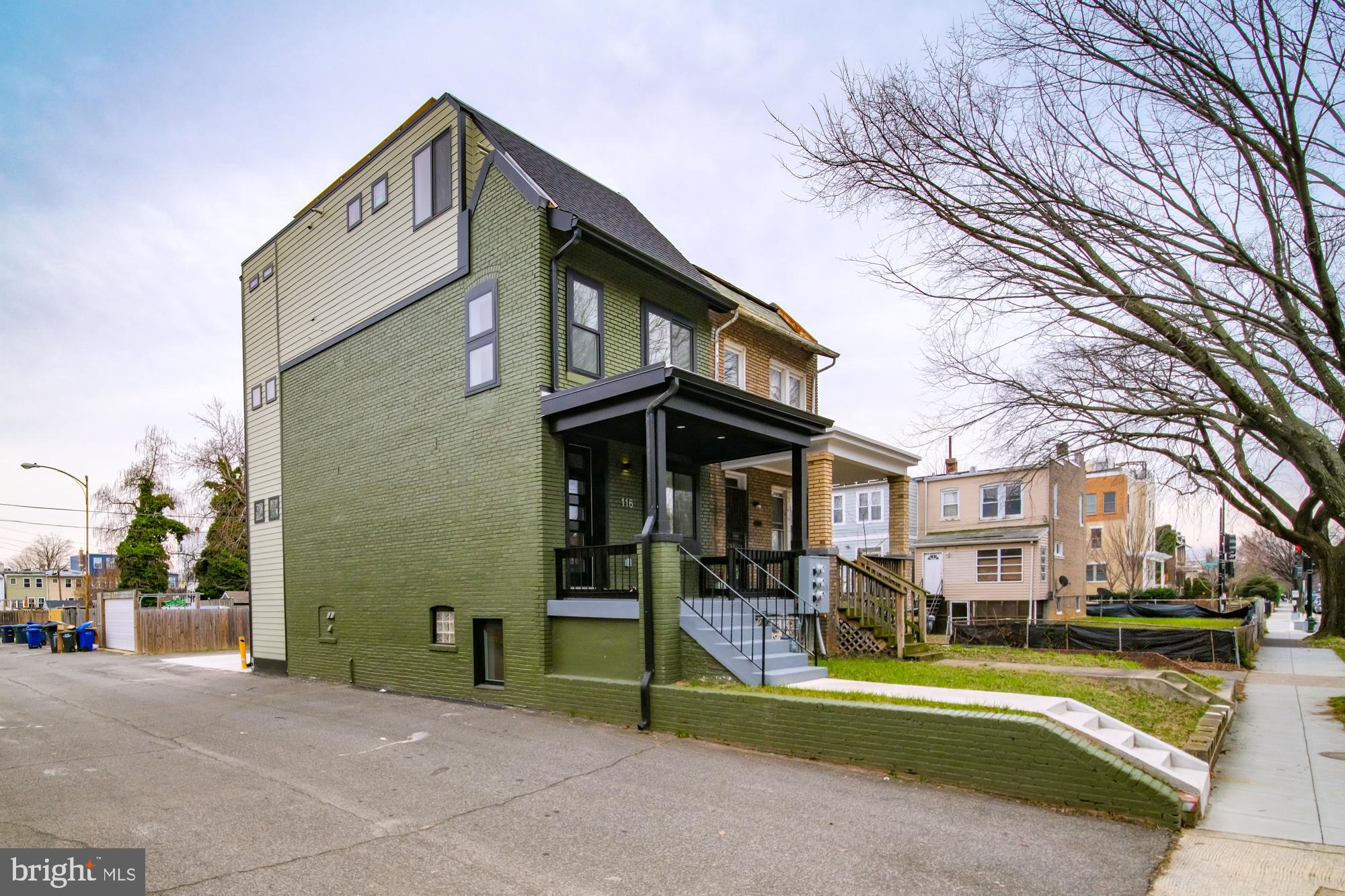 116 17th Street Southeast, Unit 2 Washington, DC 20003 - Photo 44 of 47 Gallery Image 44