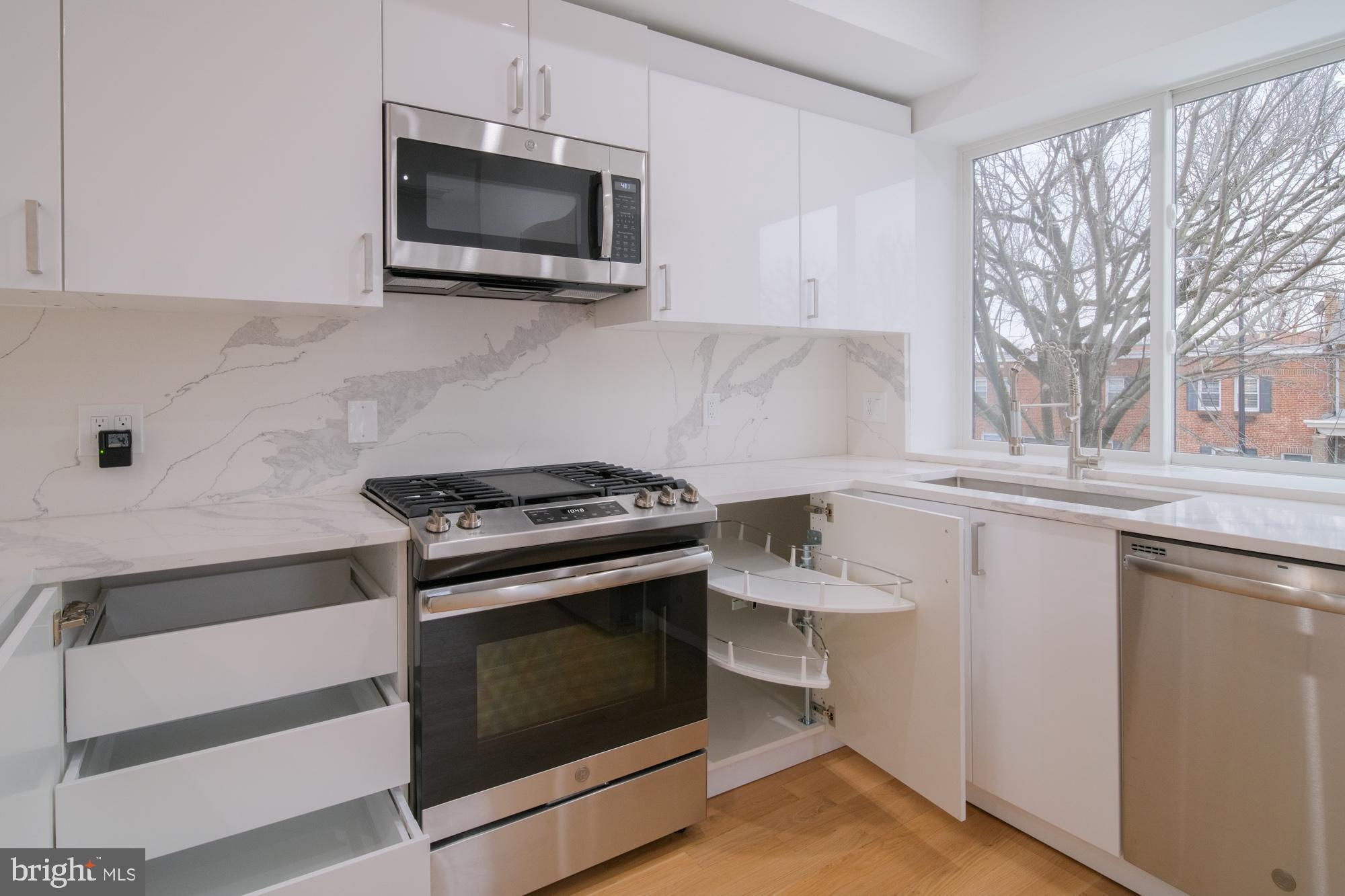 116 17th Street Southeast, Unit 2 Washington, DC 20003 - Photo 7 of 47 Gallery Image 7