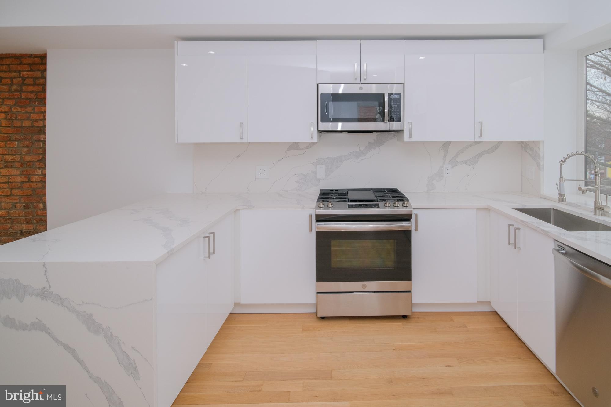 116 17th Street Southeast, Unit 2 Washington, DC 20003 - Photo 10 of 47 Gallery Image 10