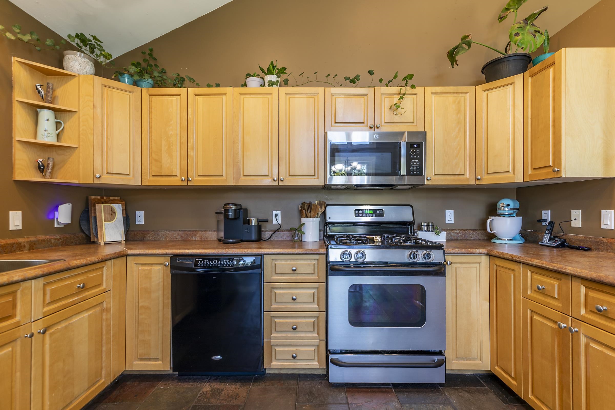 1979 North Hill Road Andover, VT 05143 - Photo 11 of 42