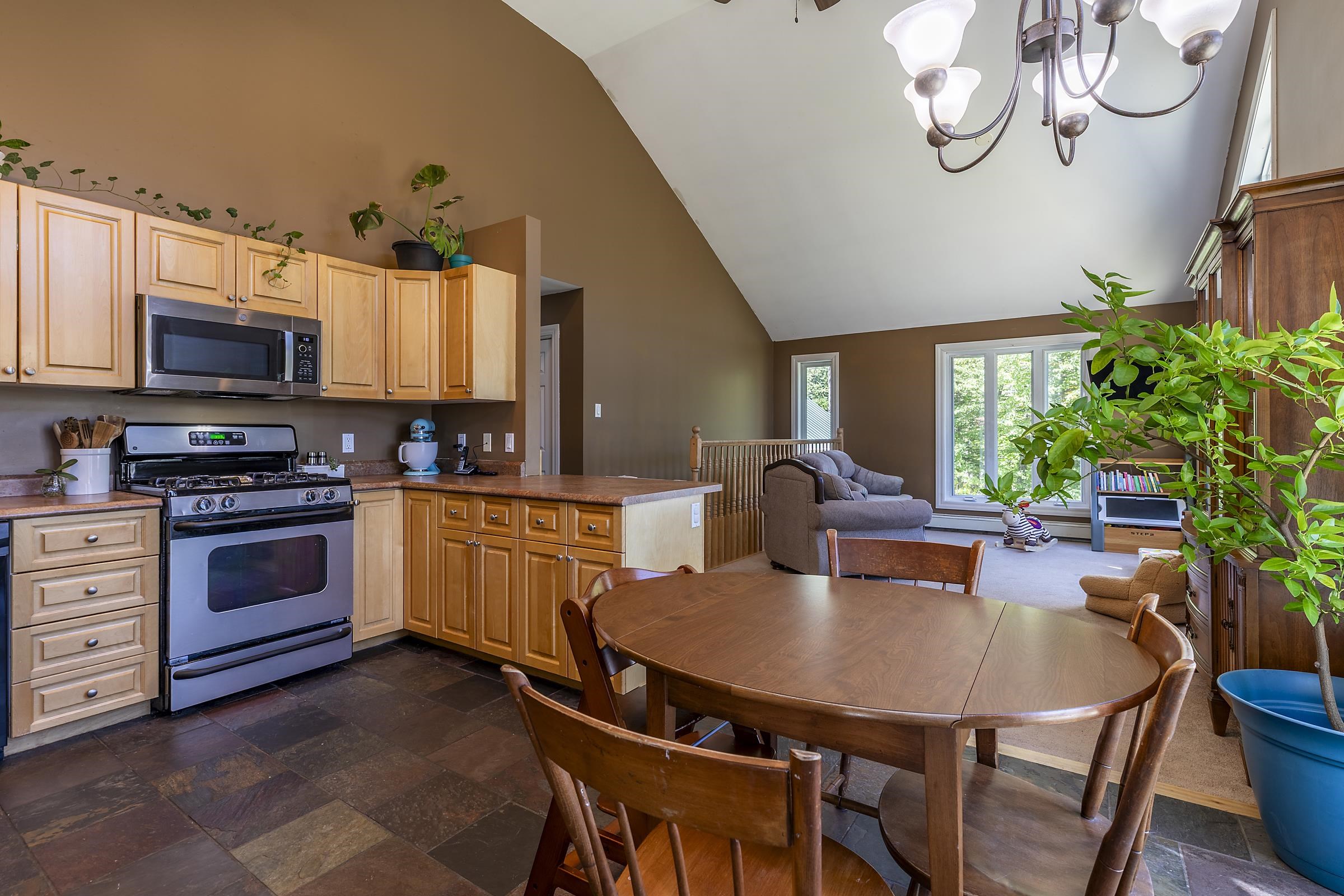 1979 North Hill Road Andover, VT 05143 - Photo 9 of 42