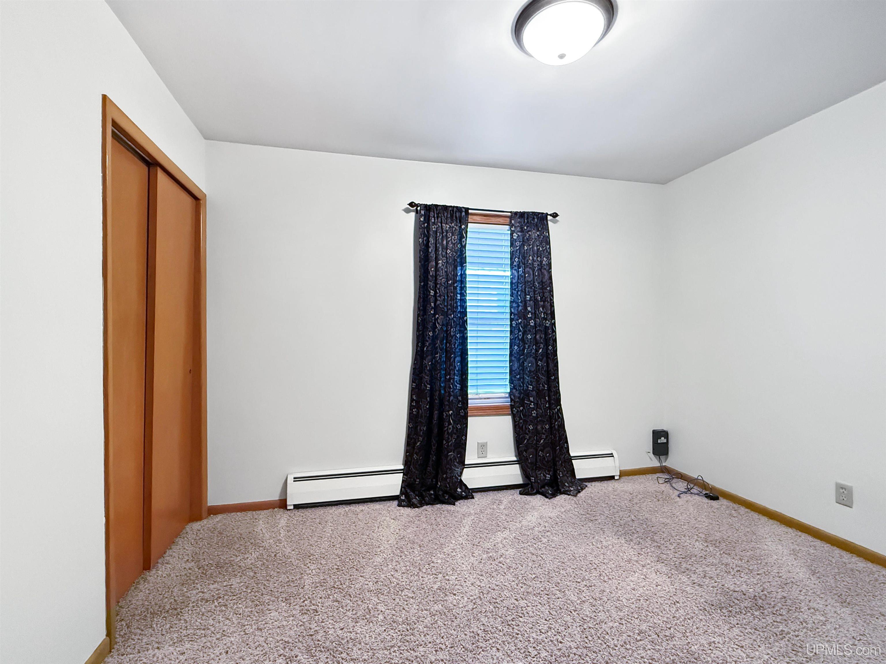2122 South 3rd Street Escanaba, MI 49829 - Photo 10 of 22