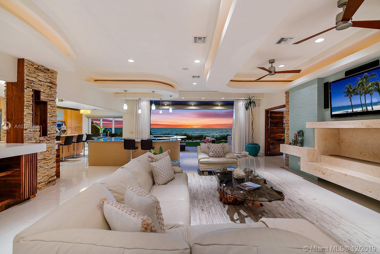 615 South Beach Road Jupiter, FL 33469 - Photo 9 of 25 Living Room