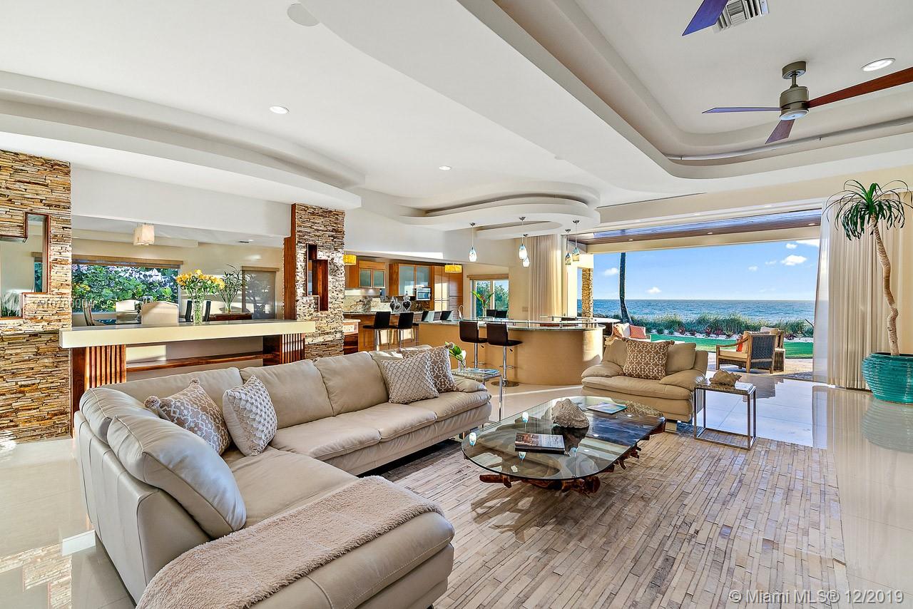 615 South Beach Road Jupiter, FL 33469 - Photo 10 of 25 Living Room
